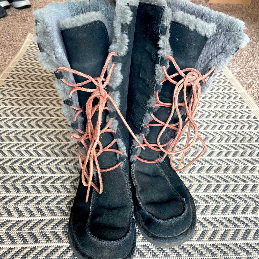 GUC Size 7 Lace Up UGG Appalachian Boots Tall Black